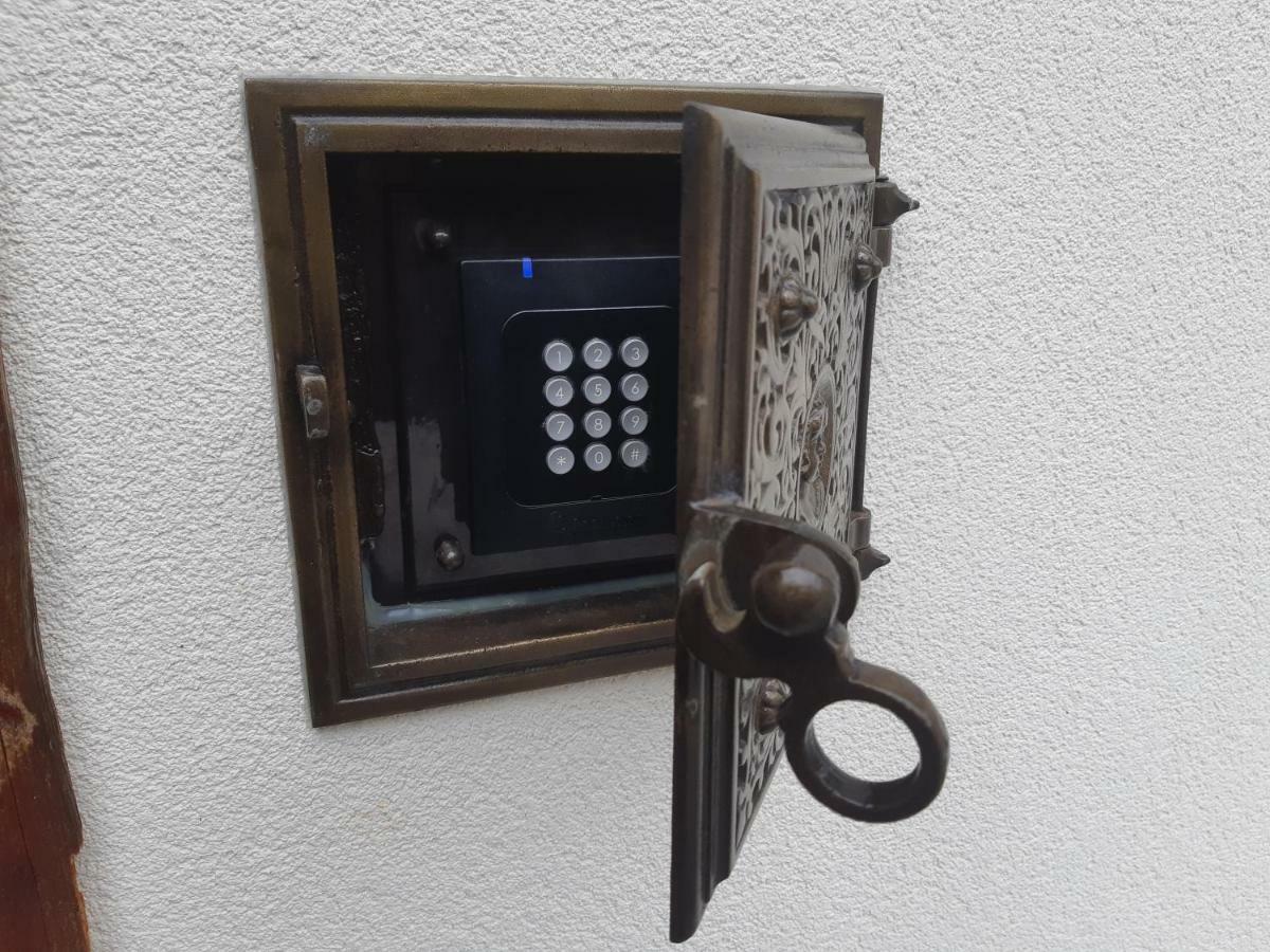 Hotel Vandot Кранска гора Екстериор снимка